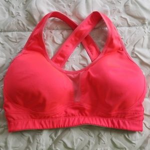 Saucony Sports Bra